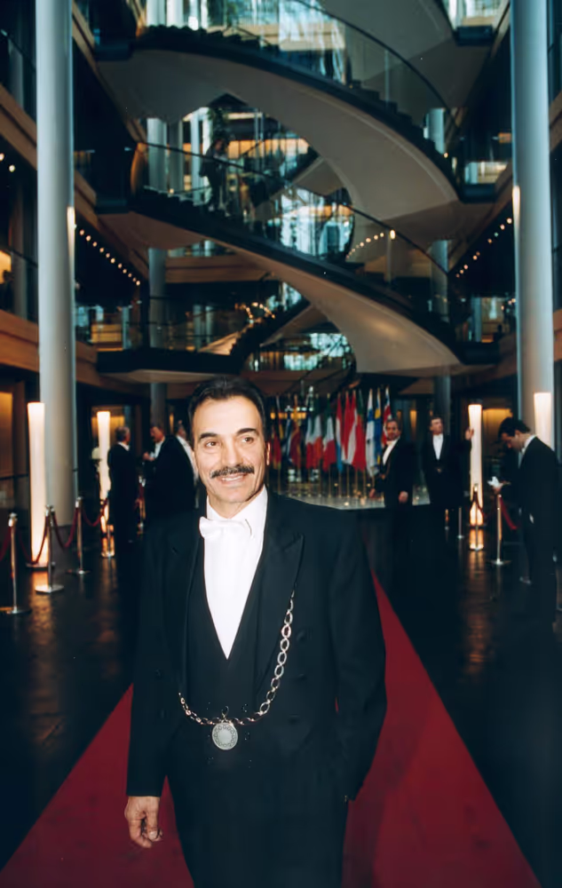 Usher in the LOW corridor in Strasbourg