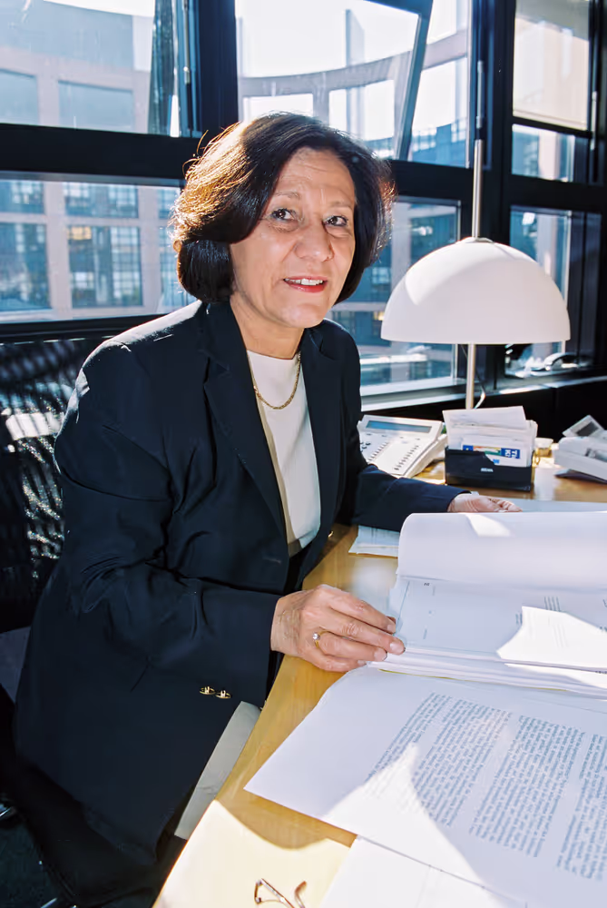 MEP Ewa KLAMT meets with a journalist