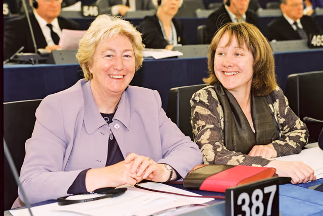 MEPs Nuala AHERN and Patricia McKENNA in Plenary Session in Strasbourg in May 2003