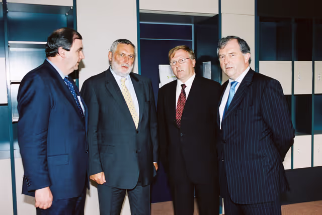 Fotagrafa 1: Commissioner Franz FISCHLER meets with John DILLON and Mr TRACY