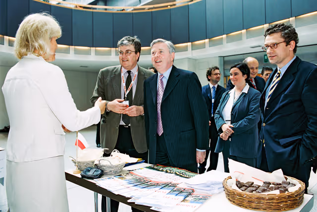 Valokuva 9: EP President visits a promotion stand of Polish food inside the EP in Brussels