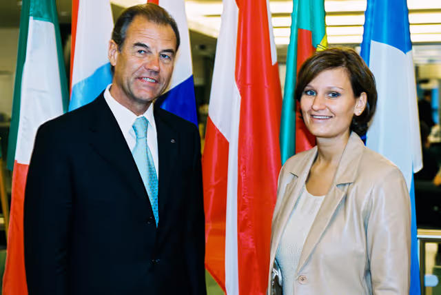 Fotografie 8: MEP Hubert PIRKER with assistants in Brussels