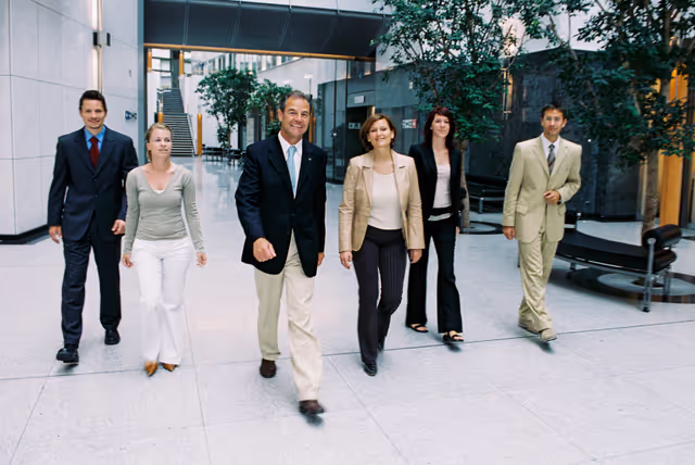 Fotografie 19: MEP Hubert PIRKER with assistants in Brussels