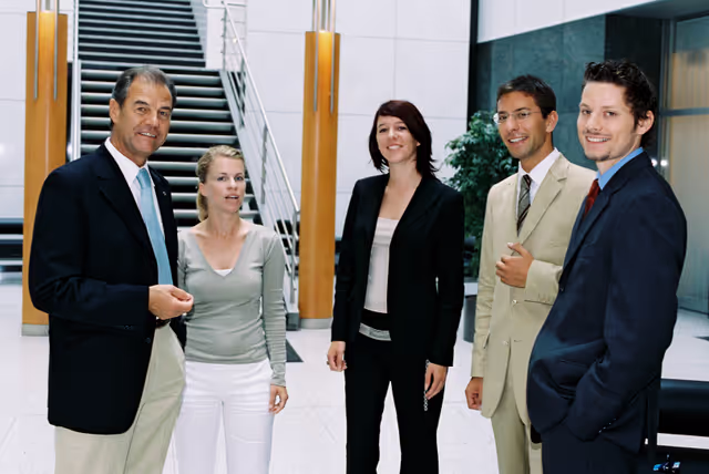 Fotografie 13: MEP Hubert PIRKER with assistants in Brussels