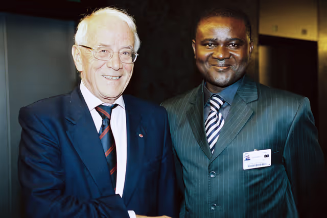 Fotografija 2: Visit of Jean CODO, expert in Cargo Tracking Note