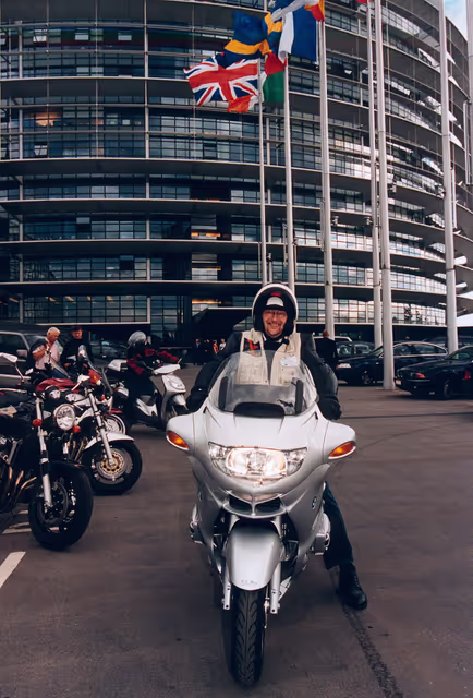 Nuotrauka 5: Motorbikes are parked in front of the LOW building in Strasbourg during a bikers protest
