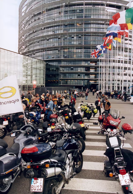 Nuotrauka 3: Motorbikes are parked in front of the LOW building in Strasbourg during a bikers protest
