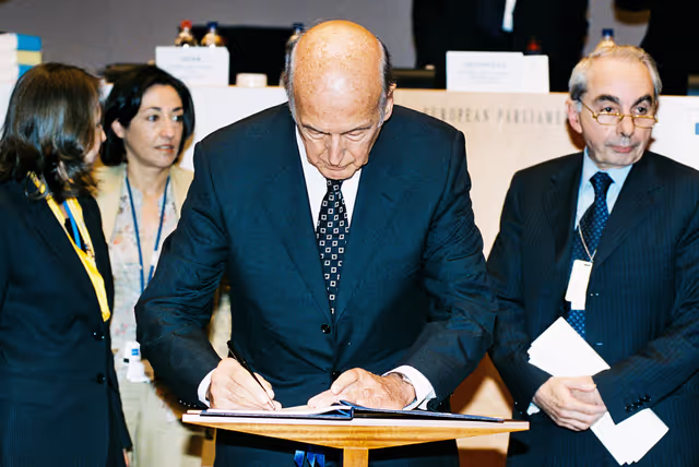 Fotografia 25: European Convention on the Future of Europe - Plenary session