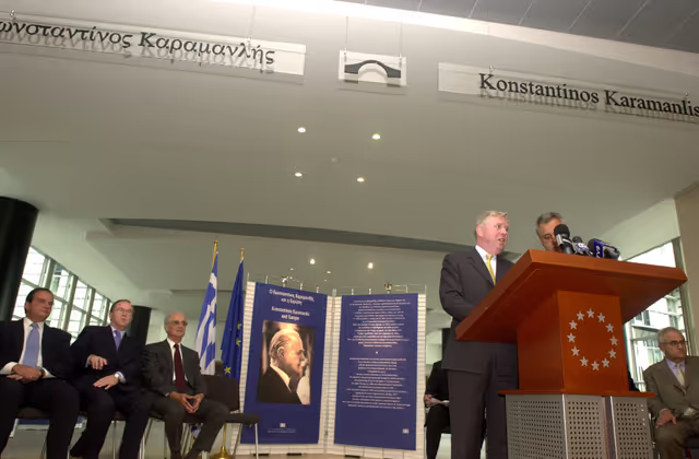 Fotografie 16: Official inauguration of the Konstantinos Karamanlis passerelle.