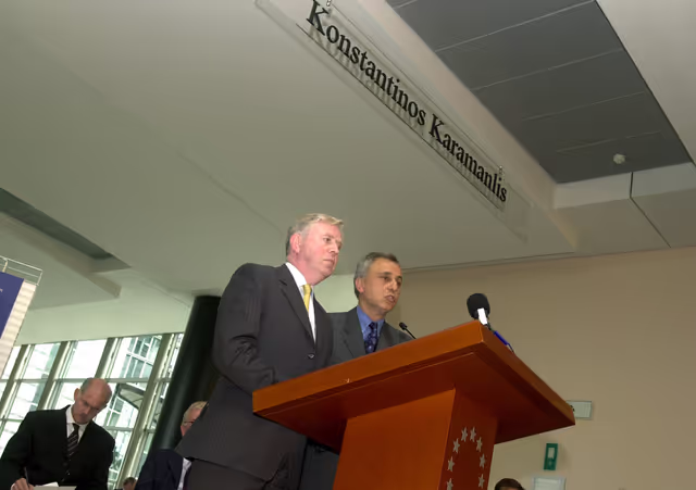 Fotografie 13: Official inauguration of the Konstantinos Karamanlis passerelle.