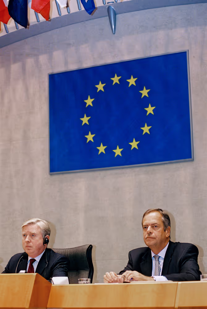 Harald ROMER, Pat COX EP President and Julian PRIESTLEY in Plenary Session in Brussels