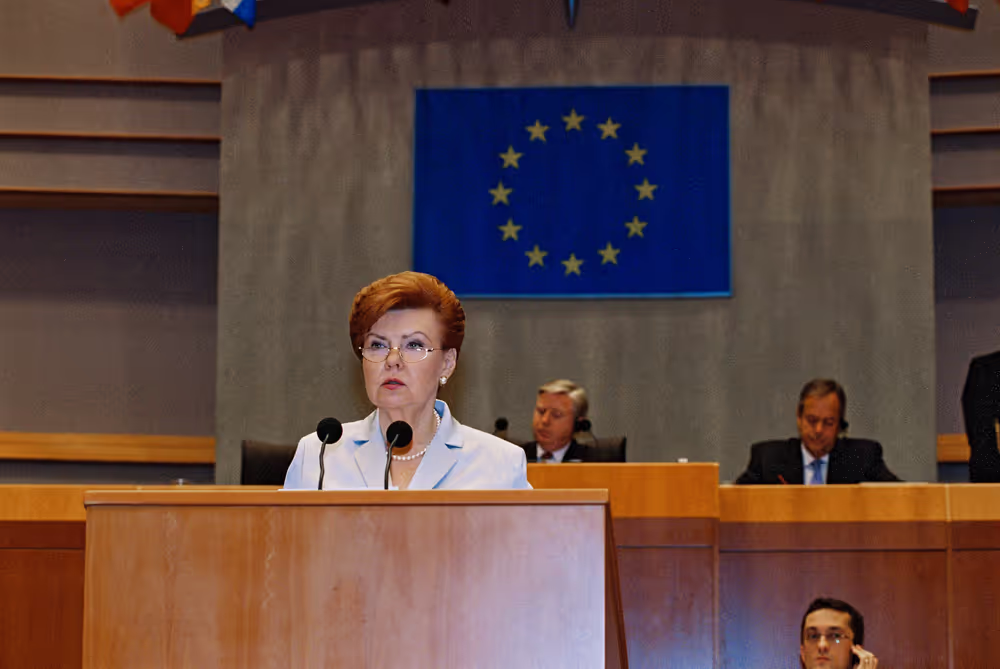 Pat COX EP President  meets with VIKE-FREIBERGA, Vaira