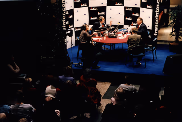 Foto 19: France Inter radio broadcasts live from the EP in Strasbourg - Question directe programme