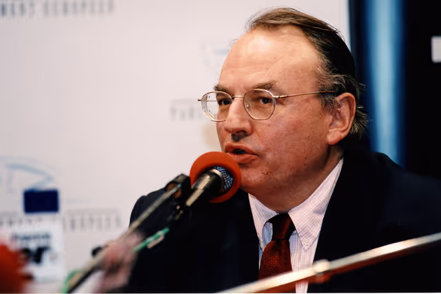 Foto 5: France Inter radio broadcasts live from the EP in Strasbourg - Question directe programme