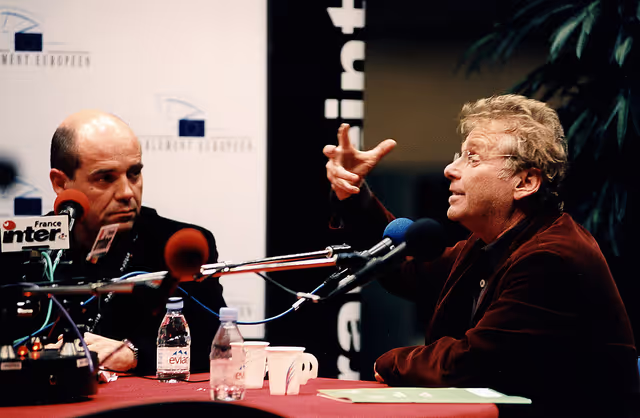 Foto 9: France Inter radio broadcasts live from the EP in Strasbourg - Question directe programme