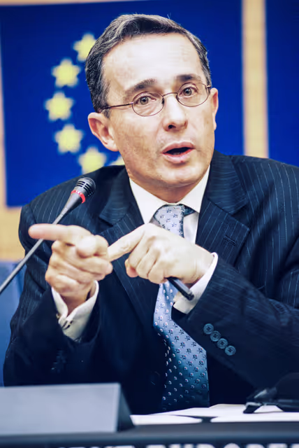 Foto 8: Press Conference of Alvaro URIBE, President of Colombia