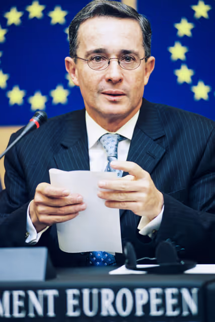 Foto 6: Press Conference of Alvaro URIBE, President of Colombia
