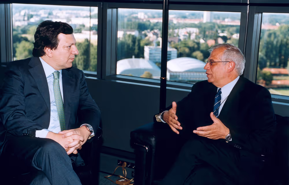 Josep BORRELL FONTELLES EP President meets with Jose Manuel BARROSO EC President