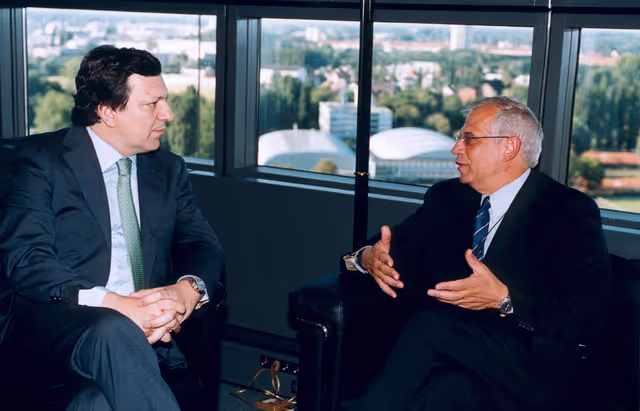 Φωτογραφία 39: Josep BORRELL FONTELLES EP President meets with Jose Manuel BARROSO EC President