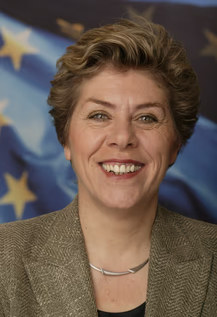 Foto 50: Portrait of Lissy GRONER