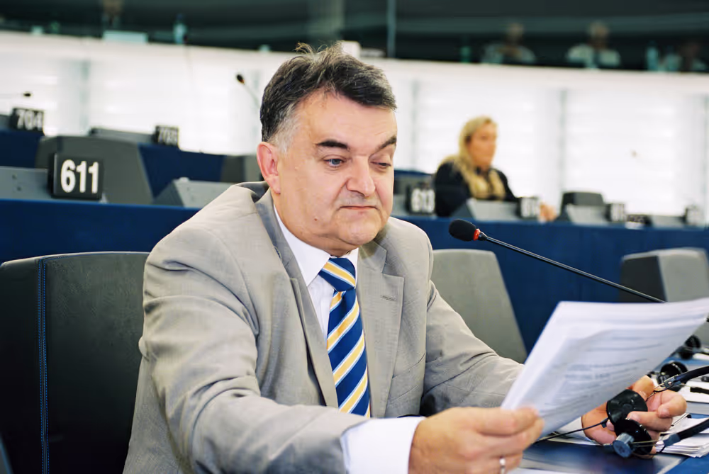 Portrait of Herbert REUL in the hemicycle at Strasbourg
