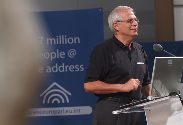 Fotografia 10: Launch of the new EP website.