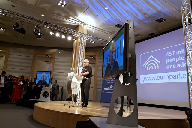 Fotografia 16: Launch of the new EP website.