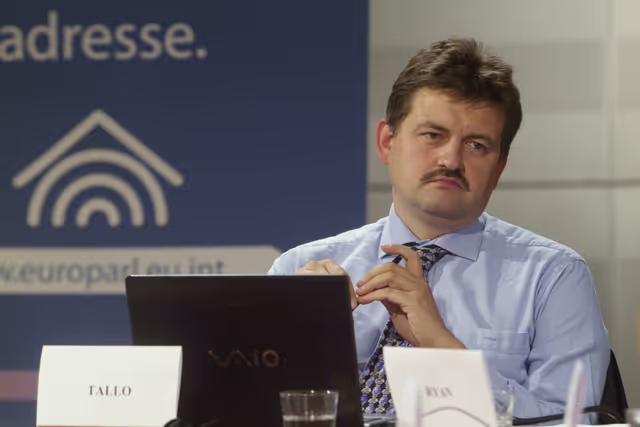 Fotografia 1: Launch of the new EP website.