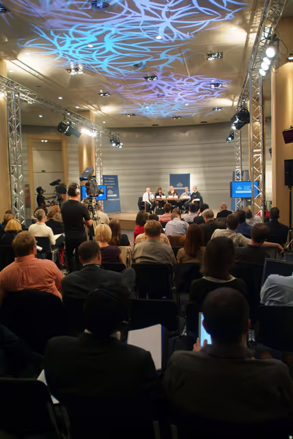 Fotografia 26: Launch of the new EP website.