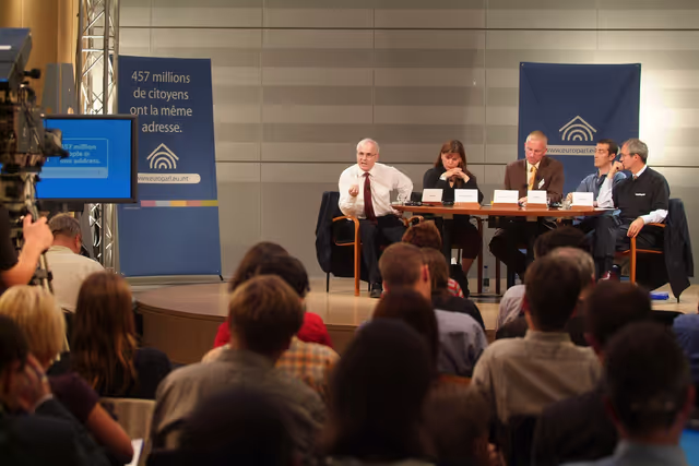 Fotografia 29: Launch of the new EP website.