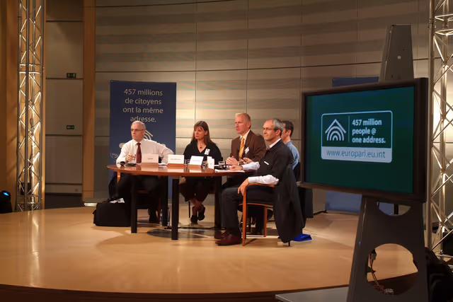 Fotografia 32: Launch of the new EP website.