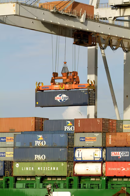 Suriet 3: Sea transport in containers