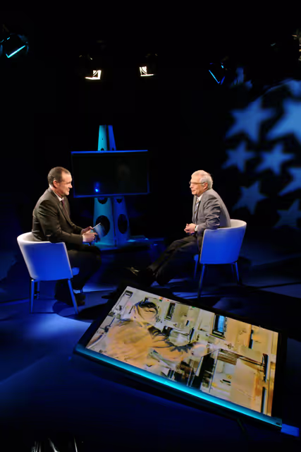 Foto 1: Interview with the EP President in the TV studio of the EP.