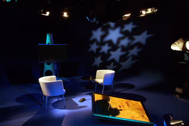 Foto 6: TV studio of the EP.