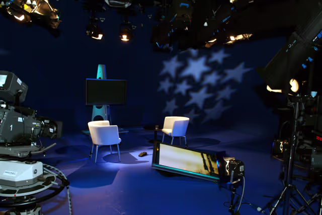 Foto 5: TV studio of the EP.