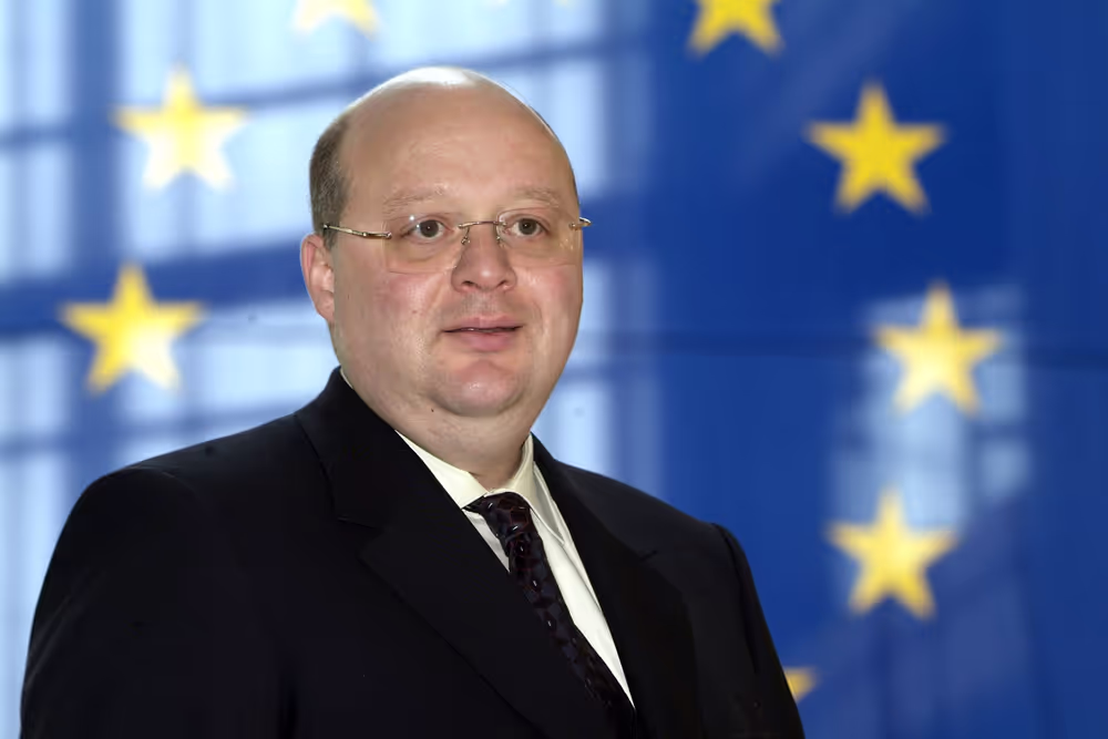 Portrait of MEP Alexander RADWAN in Strasbourg