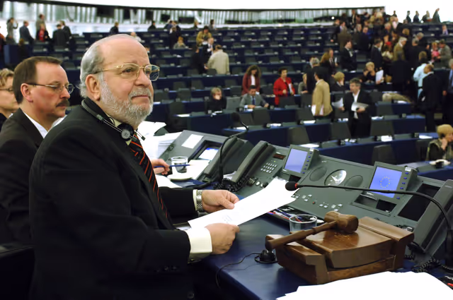 Φωτογραφία 3: Antonios TRAKATELLIS in plenary session in Strasbourg.