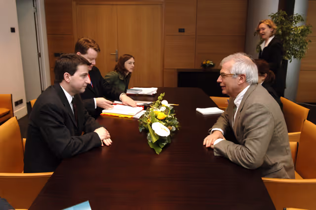 EP President meets with the UK State Secretary for European Affairs.