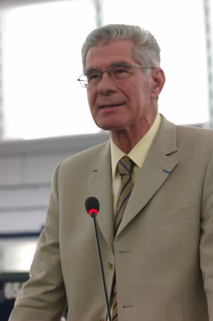 Nuotrauka 2: MEP Jean Marie BEAUPUY speaks in plenary session in Strasbourg