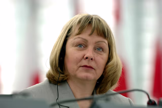 Fotografi 7: EP Vice-President Sylvia-Yvonne KAUFMANN presides over a plenary session in Strasbourg