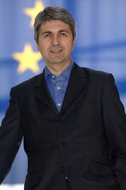 Снимка 2: MEP Ivo BELET in Strasbourg