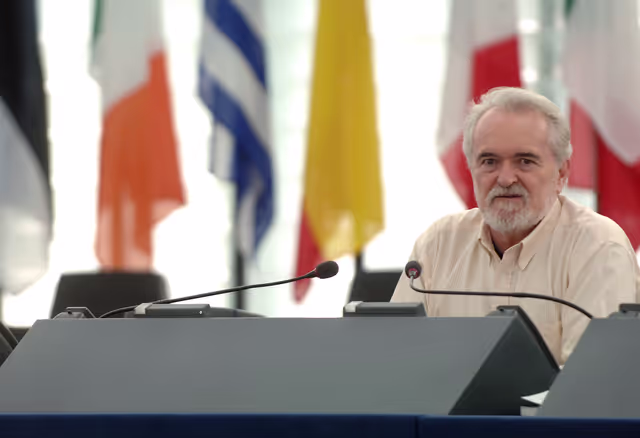 Foto 5: EP Vice-President Miguel Angel MARTINEZ MARTINEZ presides over a plenary session in Strasbourg