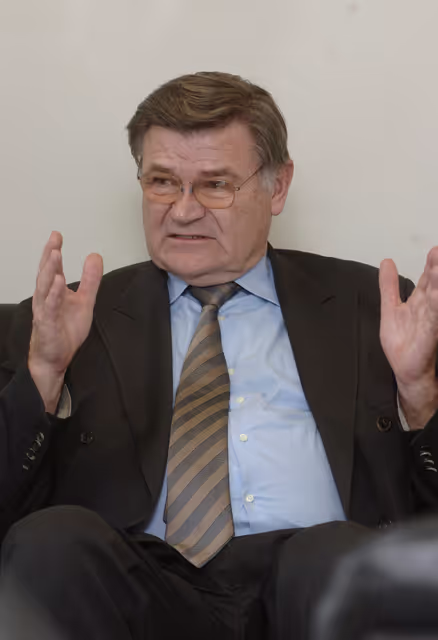 Zdjęcie 2: EP Secretary General Harald ROMER in Brussels