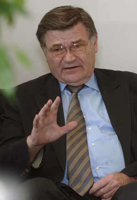 Zdjęcie 1: EP Secretary General Harald ROMER in Brussels