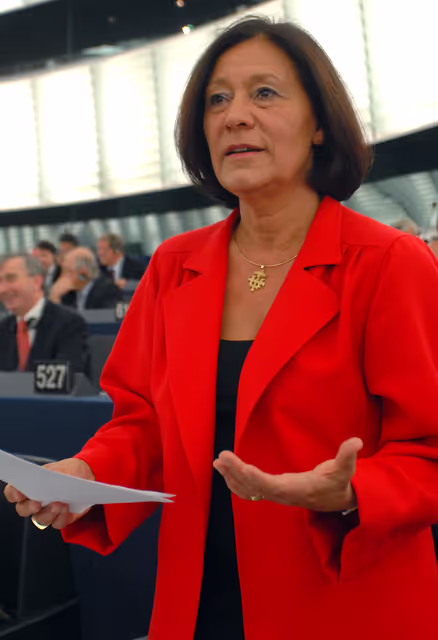 Foto 6: MEP Ewa KLAMT takes part in a plenary session in Strasbourg
