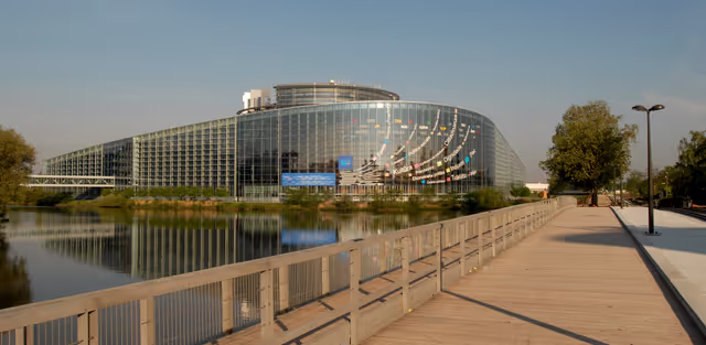 Снимка 20: Outside view on the European Parliament building Louise Weiss in Strasbourg - LOW