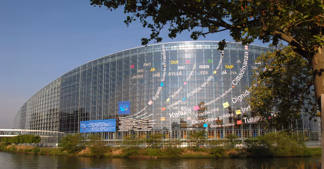 Снимка 18: Outside view on the European Parliament building Louise Weiss in Strasbourg - LOW