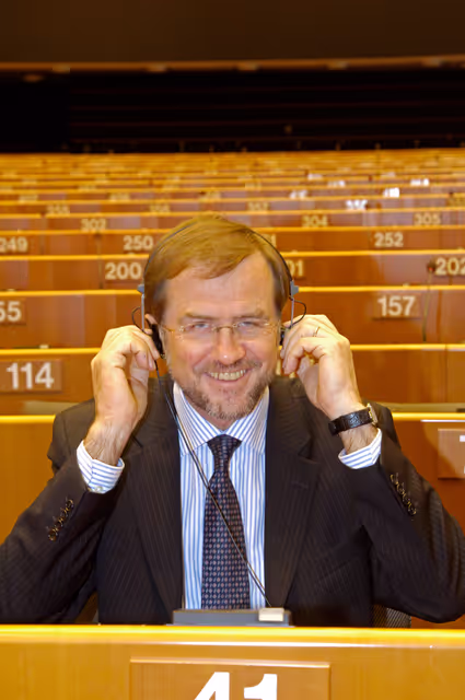 Φωτογραφία 9: MEP Alojz PETERLE in Brussels