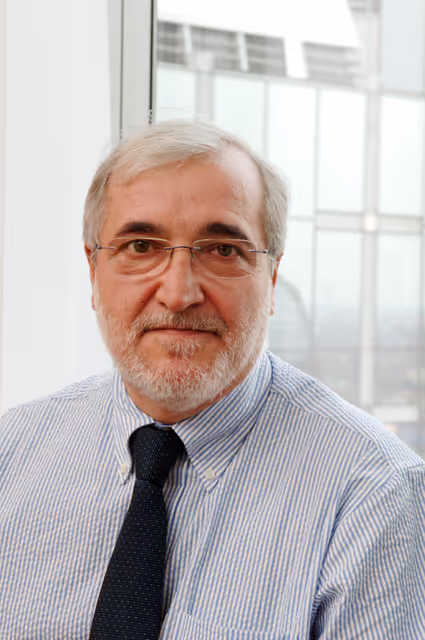 Foto 2: MEP Guido SACCONI in Brussels