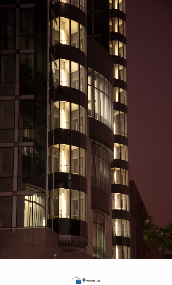 Nighttime view of the EP in Brussels.